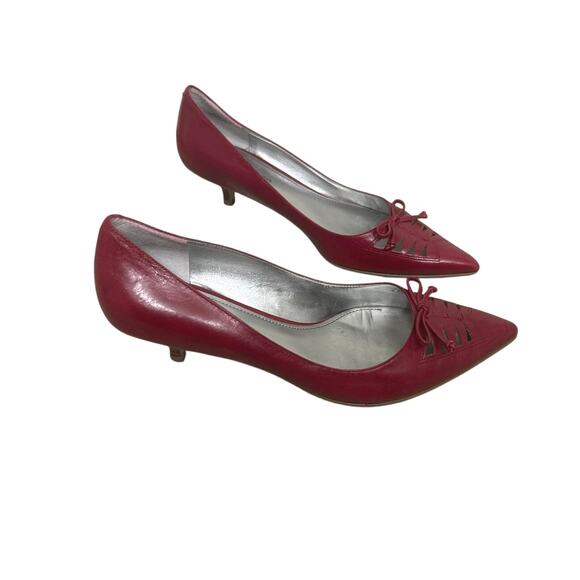 Marc Fisher Shoes - Vintage Y2K Marc Fisher Red Leather Bow Pointed Toe Cutout Kitten Heel Pumps 6